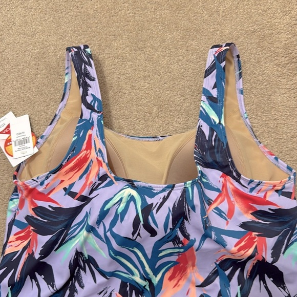 NWT L.L. Bean BeanSport Scoopneck Purple Floral Wireless Tankini Top Size 16 - Picture 5 of 8